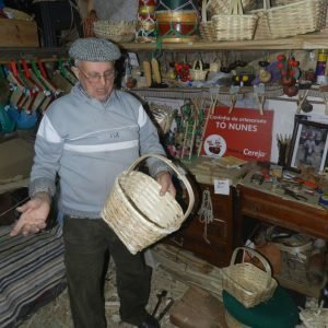 Fundão-artesanato-gastronomia-cestas